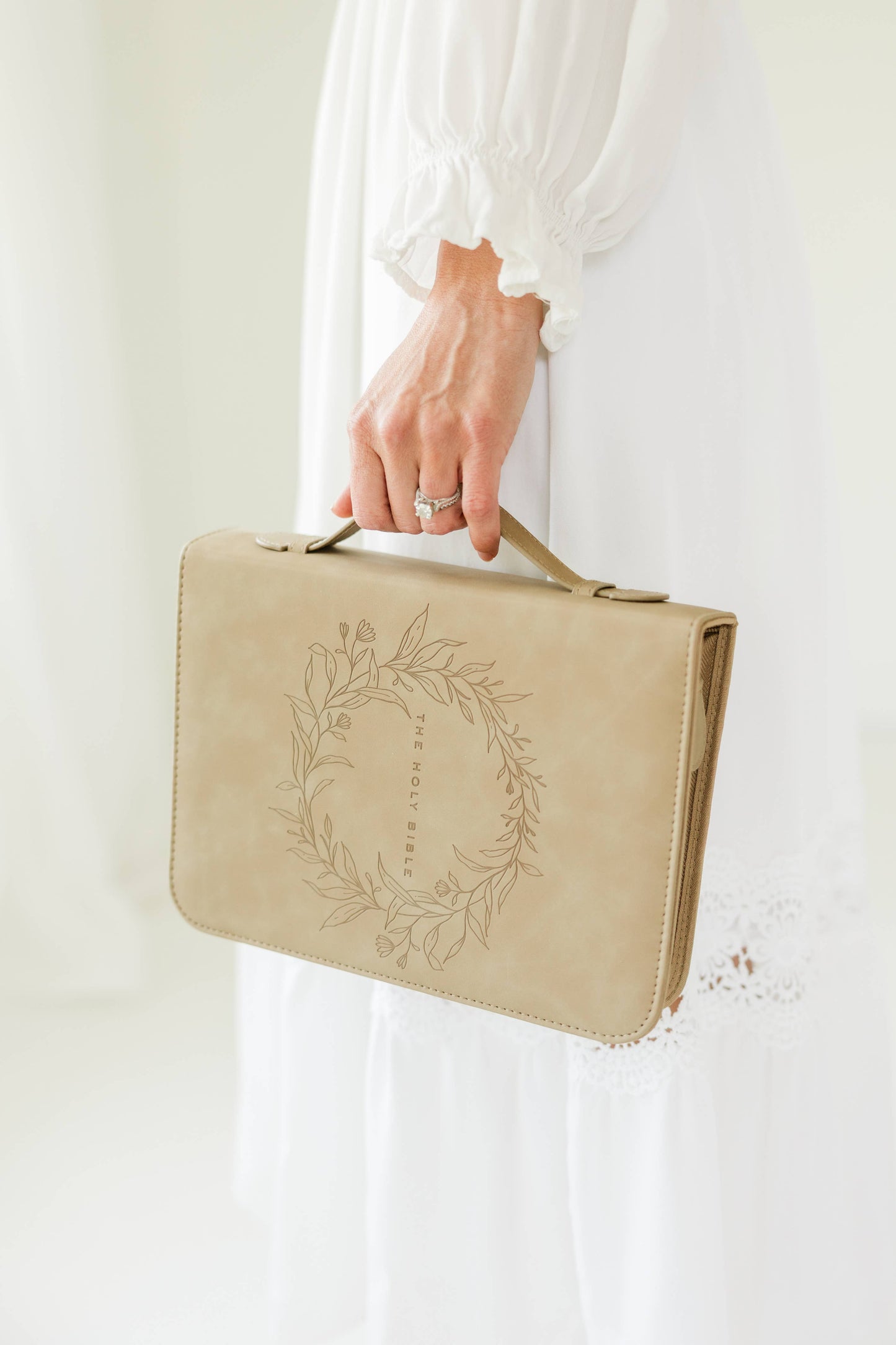 Floral Wreath Bible Case