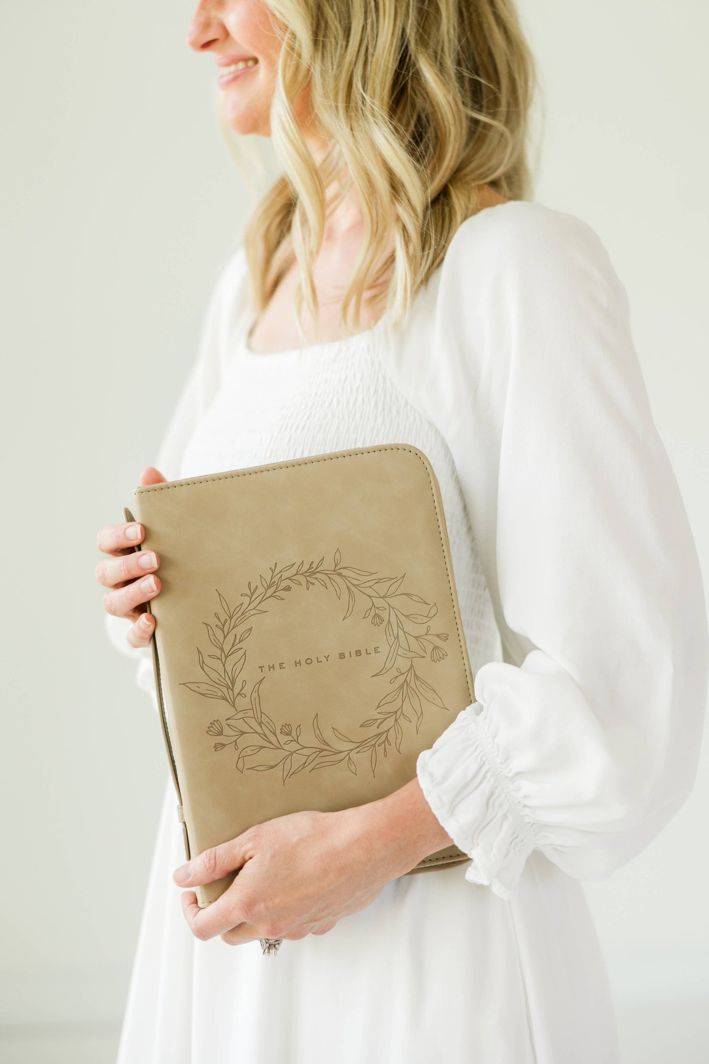 Floral Wreath Bible Case