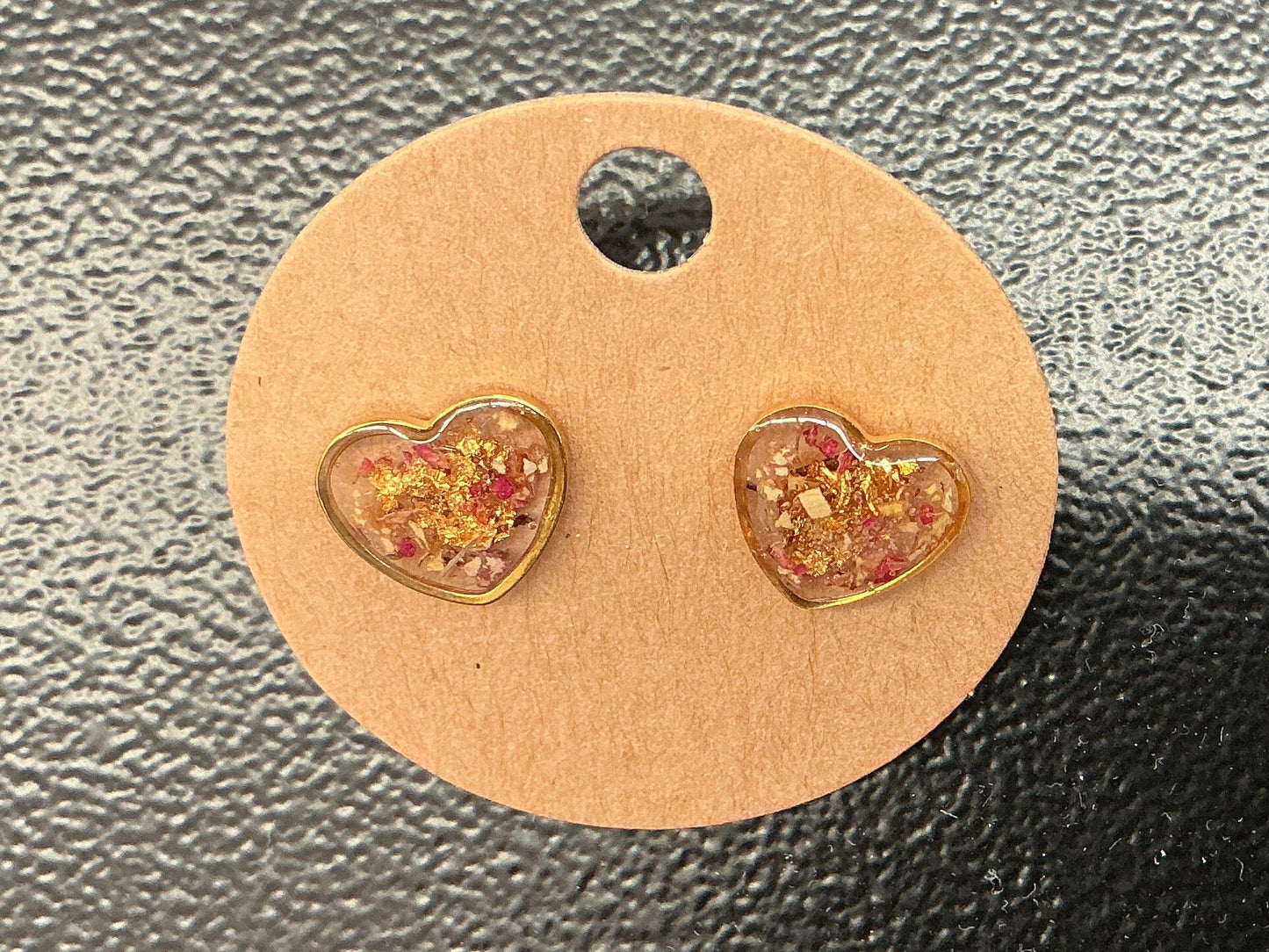Earth & Home - Heart Earrings