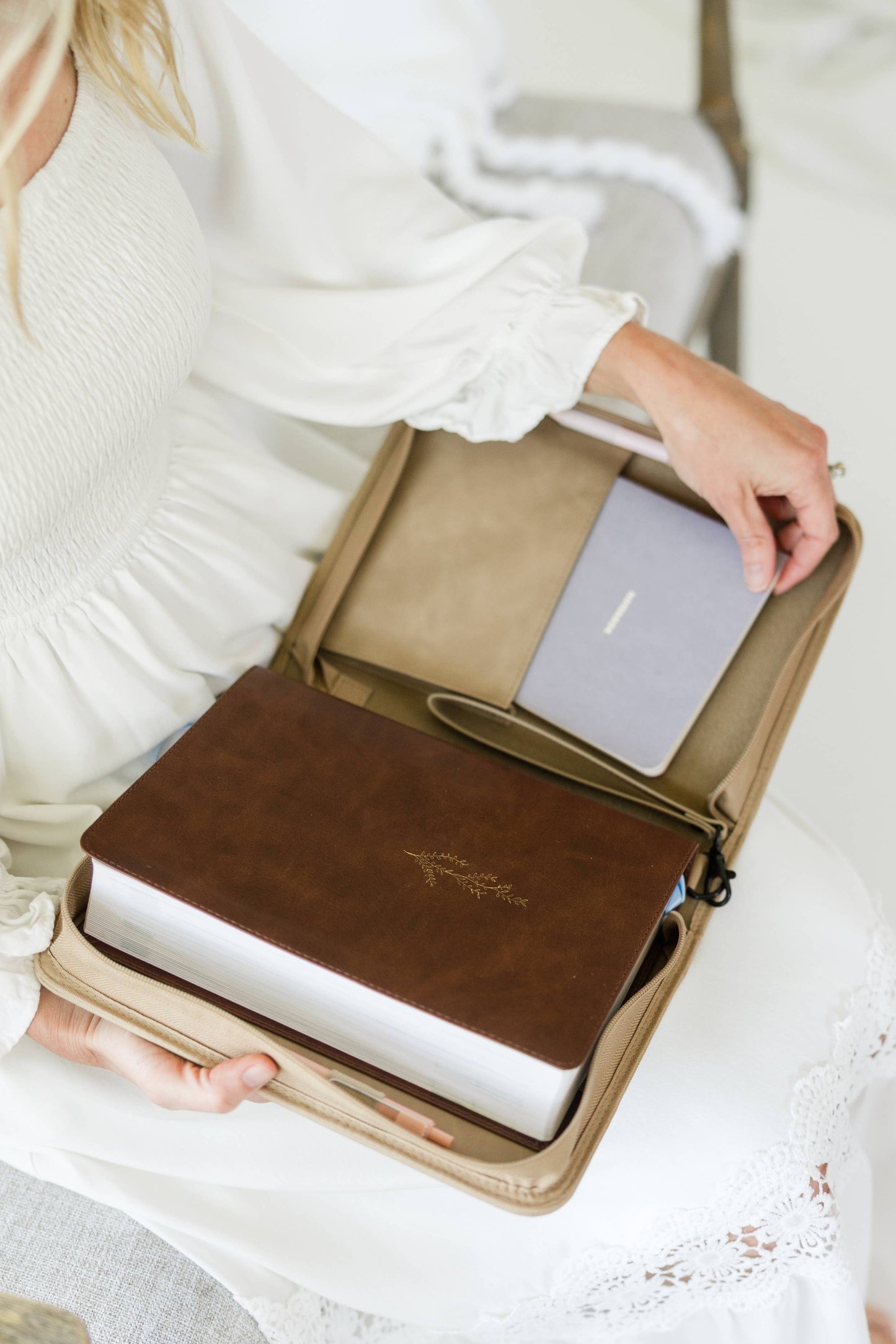 Floral Wreath Bible Case