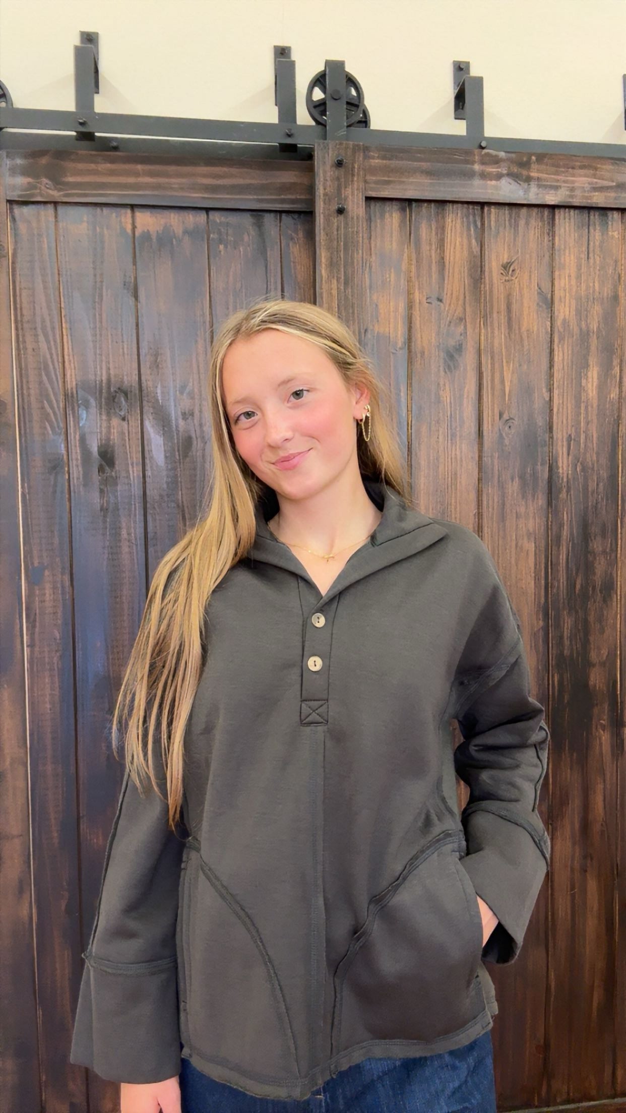 Cammie Henley Pullover | Charcoal