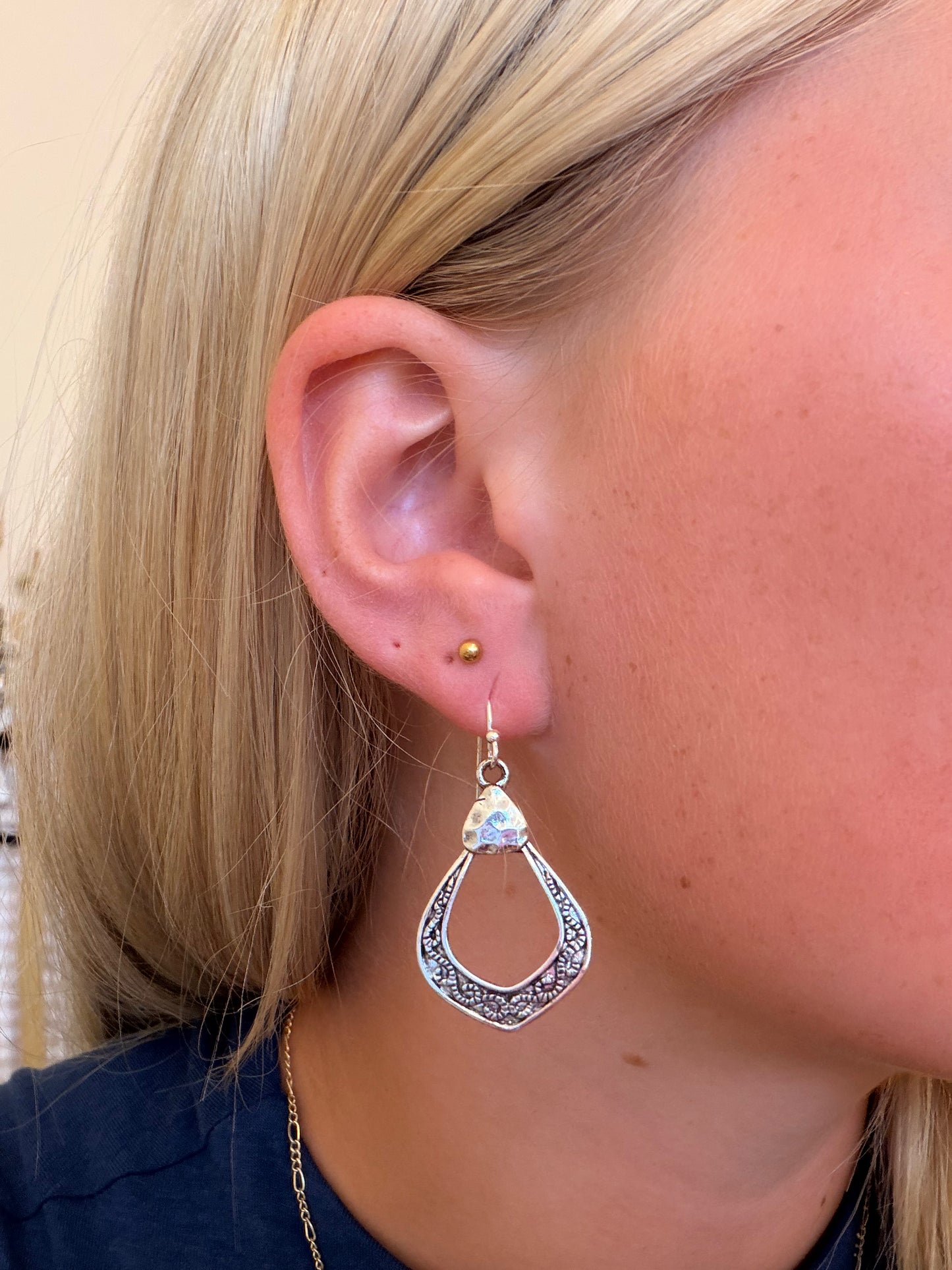 Silver Teardrops w/ Detail
